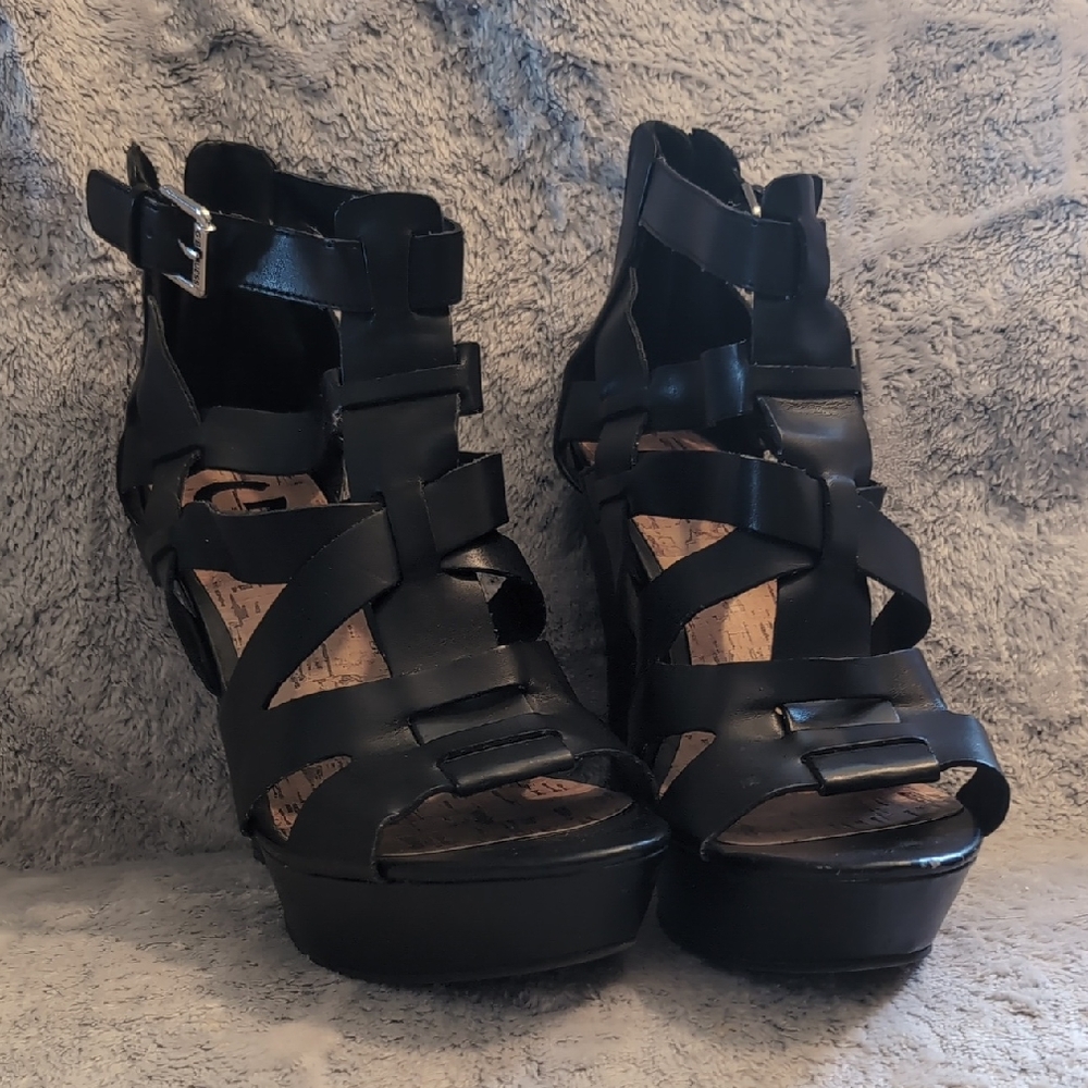 G by Guess Black Strappy Platform Sandals